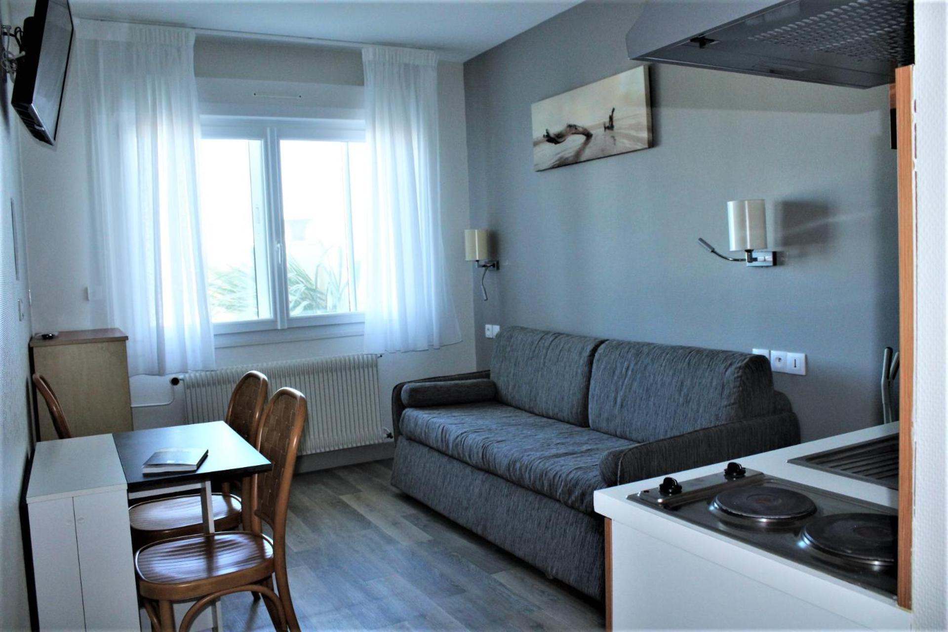Hotel Le Rivage Vue Sur Mer - Chatelaillon-Plage Room photo